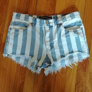 New Express Fringe Mis Rise Jean Shorts sz 6